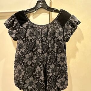 Max Studio black lace and velvet sleeve top, gathered bottom, Size XS and S.